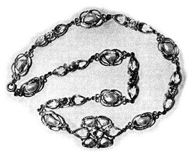 Sea-weed motif necklace by Miss Margaret Rogers, of the Boston Arts and Crafts Society"