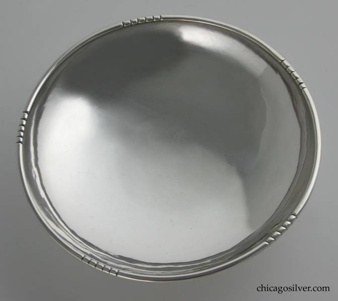 Kalo modernist bowl with reeded edges