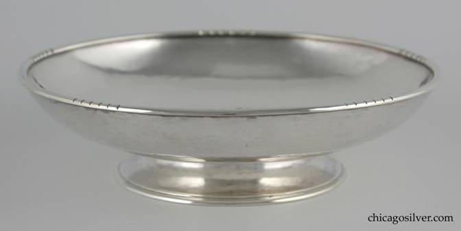 Kalo modernist bowl with reeded edges
