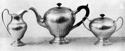 Handwrought tea set with reed fluting by Arthur J. Stone
(from The American Magazine of Art, 1916).
